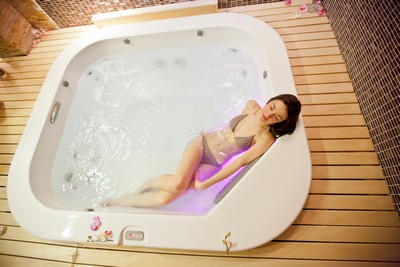 Prix d'achat et de pose d'une baignoire balnéo