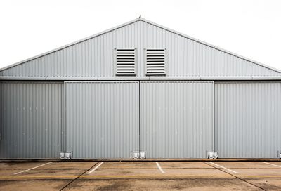 Prix de construction d'un hangar métallique